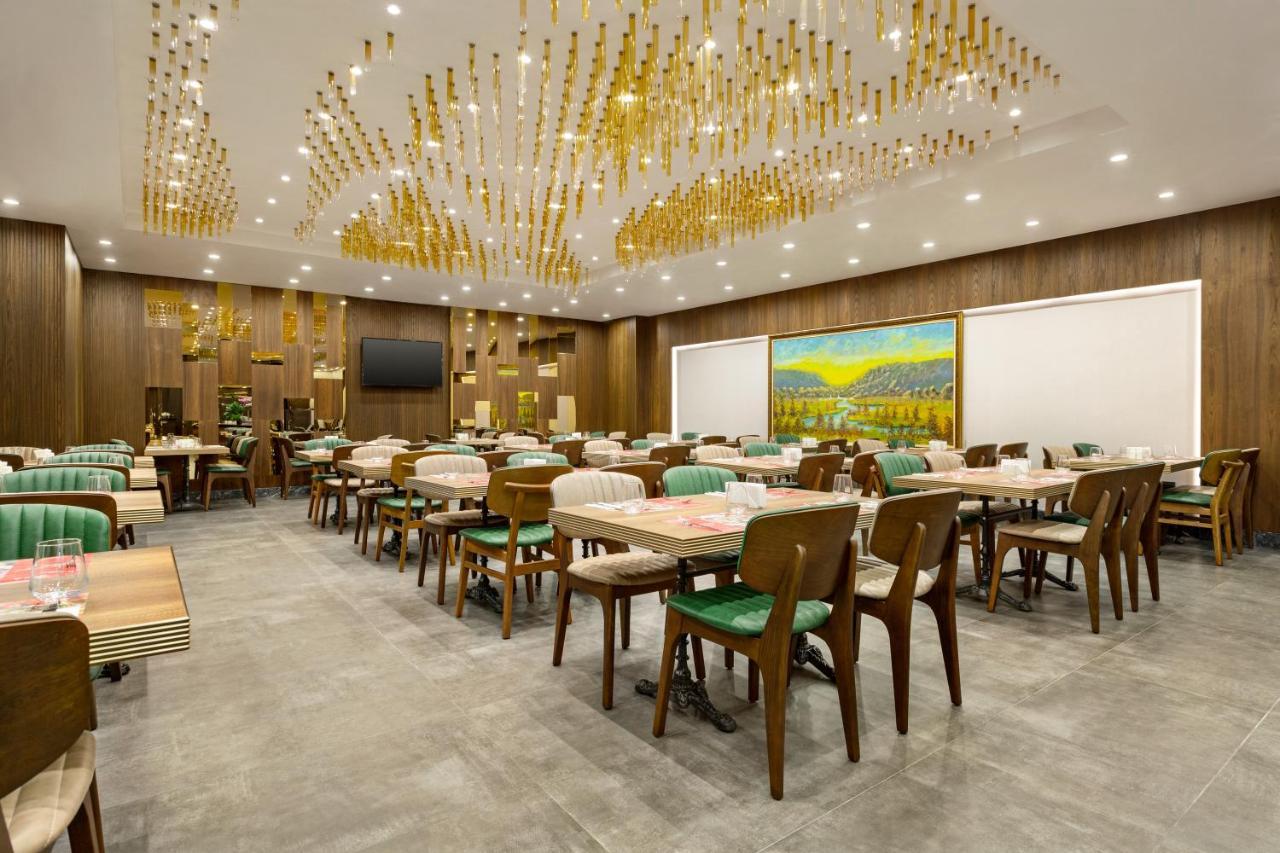 Ramada By Wyndham Istanbul Umraniye Hotel Exterior photo