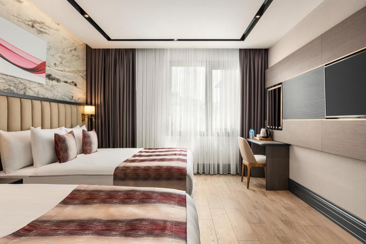Ramada By Wyndham Istanbul Umraniye Hotel Exterior photo