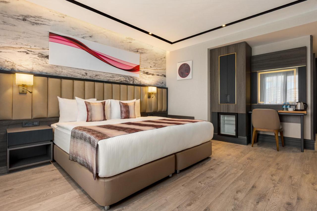 Ramada By Wyndham Istanbul Umraniye Hotel Exterior photo