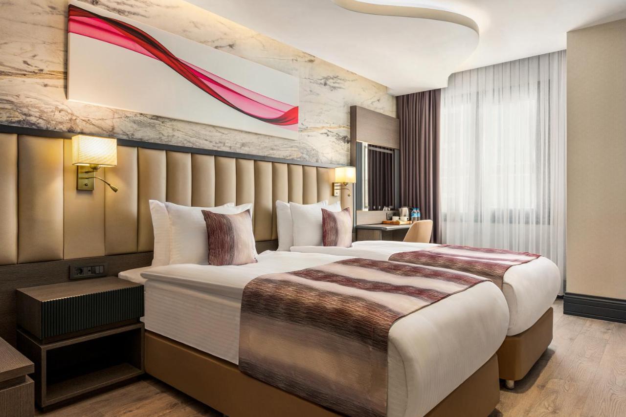 Ramada By Wyndham Istanbul Umraniye Hotel Exterior photo