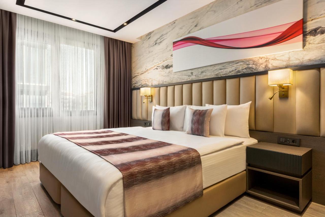 Ramada By Wyndham Istanbul Umraniye Hotel Exterior photo
