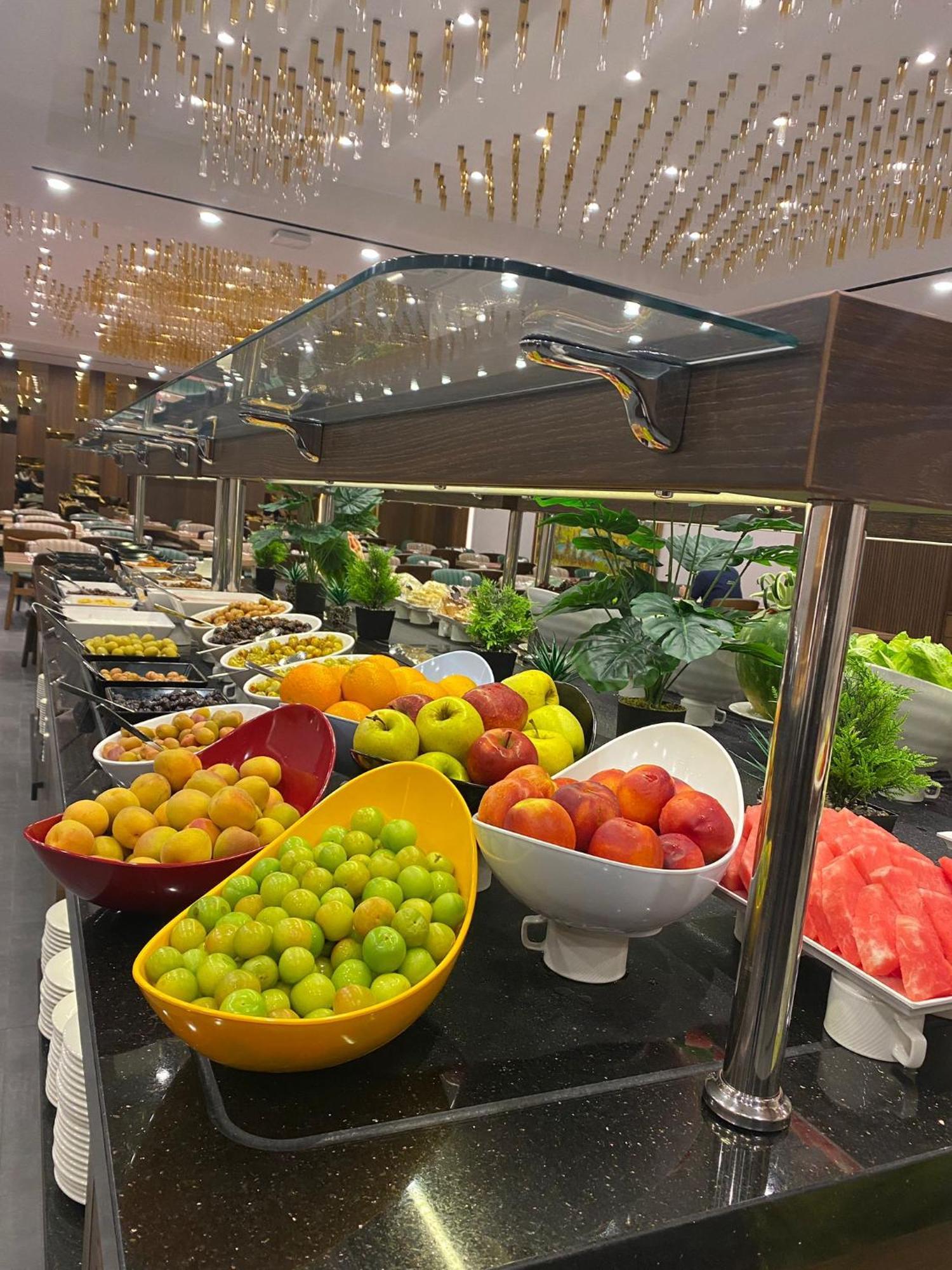 Ramada By Wyndham Istanbul Umraniye Hotel Exterior photo